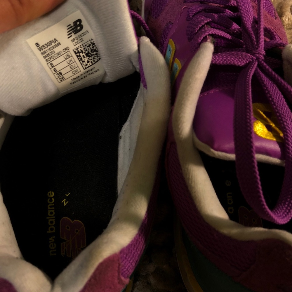 New Balance Shoes - Picture 5 of 5